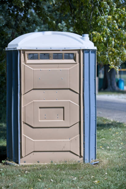 Best Portable restroom trailer rental  in Yosemite Lakes, CA